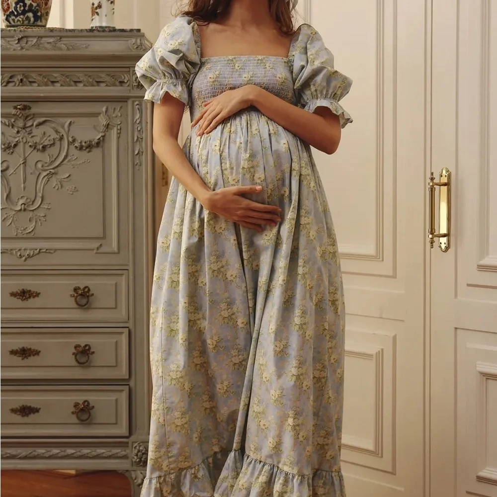 Smocked floral puff sleeve dress - Picture 2 of 4